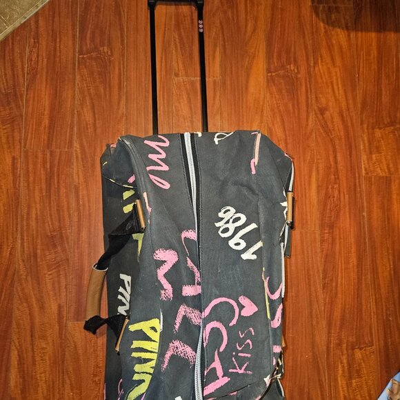 Victoria Secret PINK Black Graffiti Rolling Suitcase Duffle Bag - Picture 12 of 13